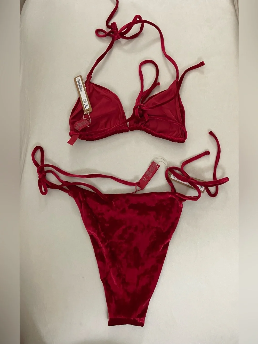 SKIMS 2Pc SET NWT Triangle Bikini Top & Tie-Side Bottom Velvet Lips Red Size M